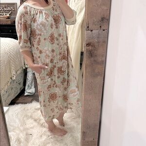 Vintage Floral Midi Dress with Pockets from Saks fifth avenue size medium